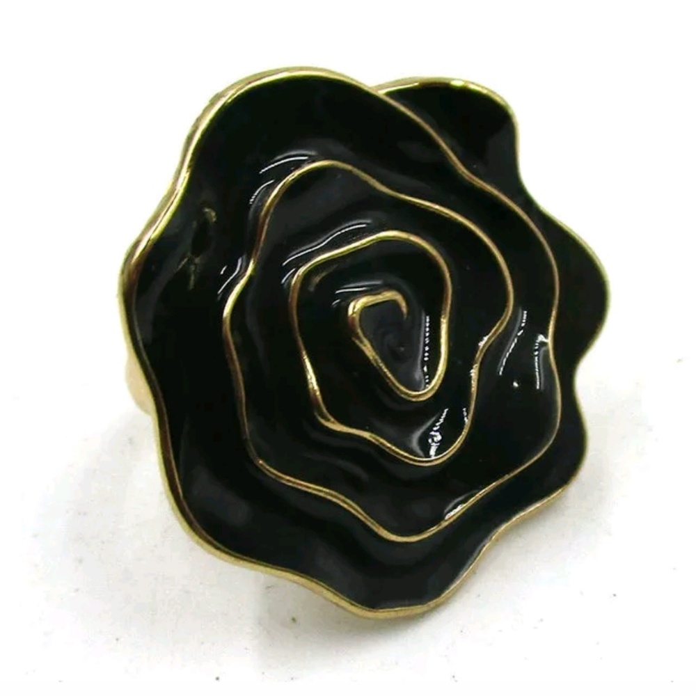 Big enamel flower statement ring